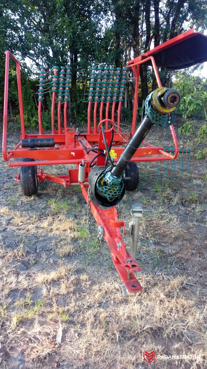 ANCINHO ENLEIRADOR ROTARY RAKE 9442 T KVERNELAND 4,20